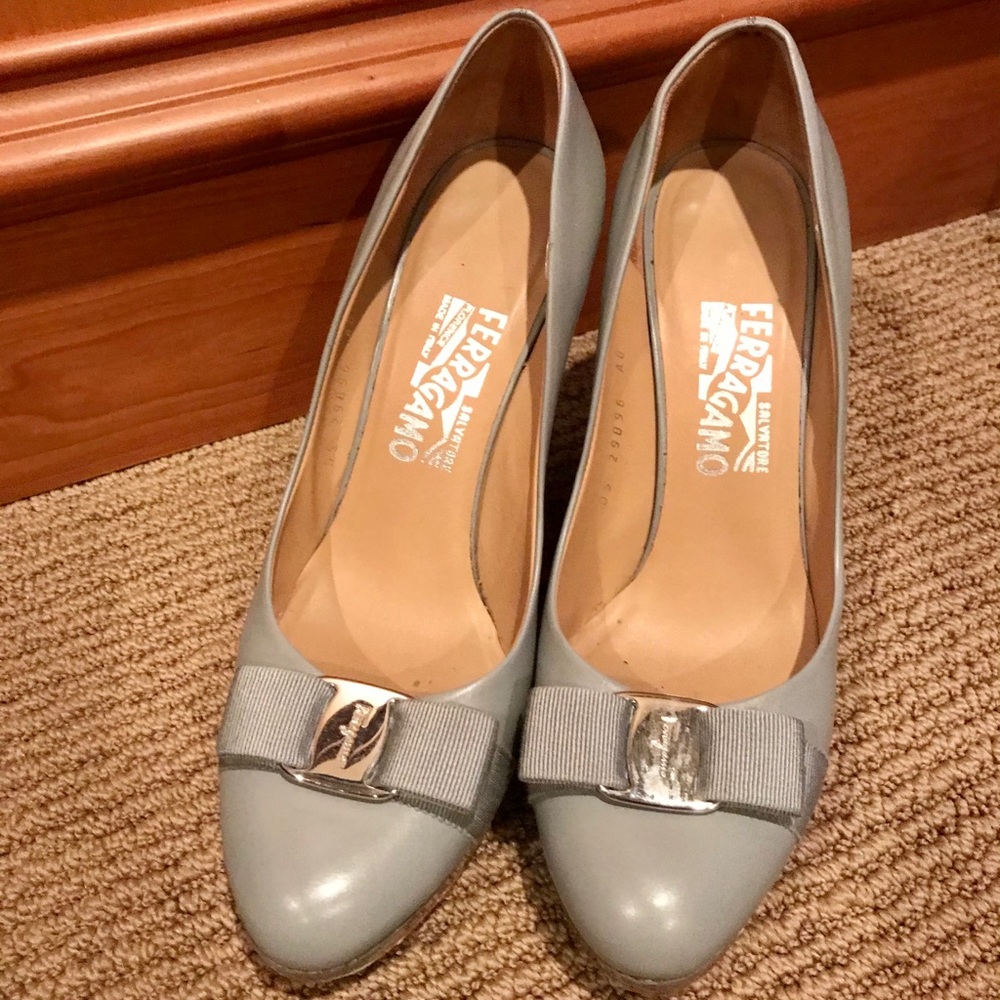 Ferragamo Gray Wedges 9.5